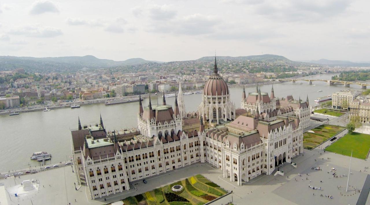 Little Americas Parliament Apartments Budapest Eksteriør billede